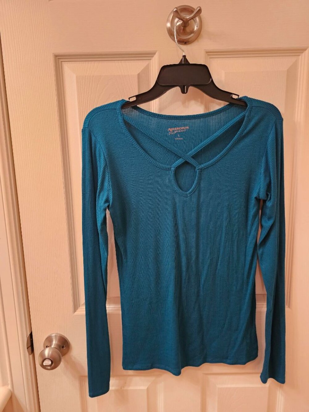NWOT Arizona Large Teal Blouse